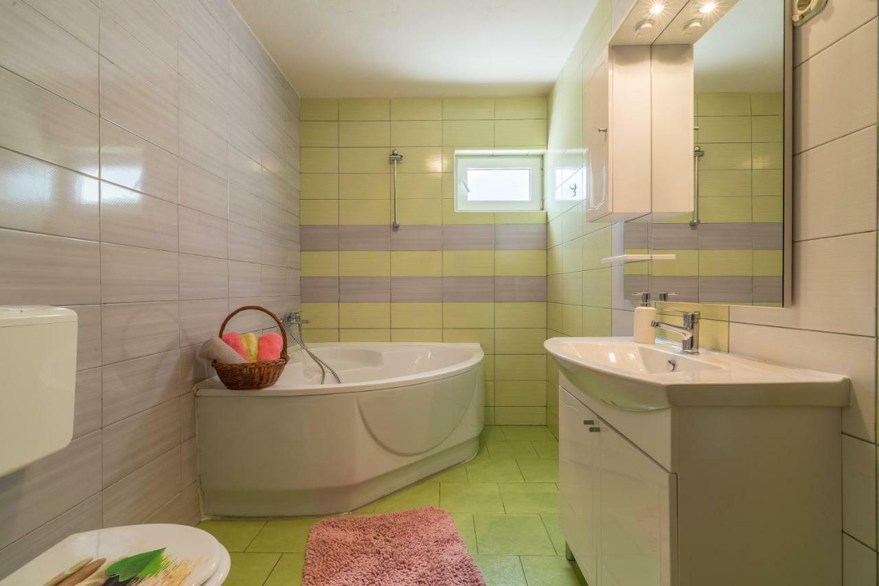 Holiday home Idassa *